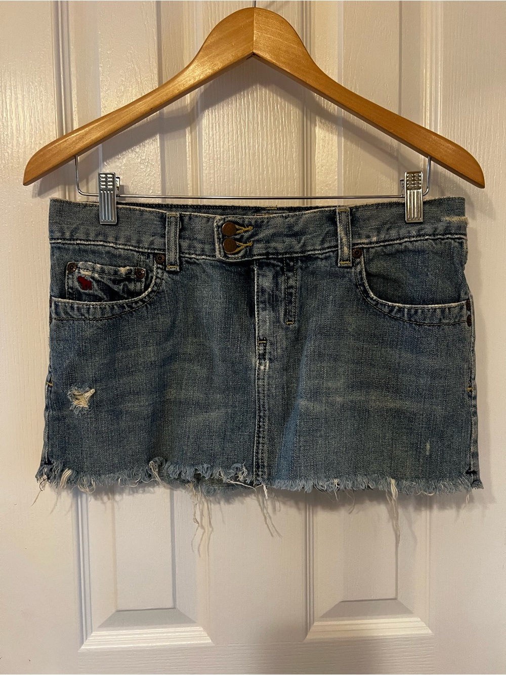 Abercrombie & Fitch Vintage Y2Km low-rise denim mini skirt, Size 2
